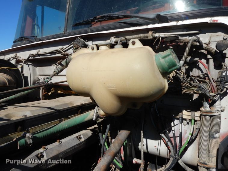 image for item DH0167 1990 Volvo  grain truck