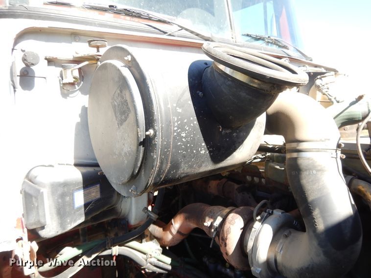 image for item DH0167 1990 Volvo  grain truck