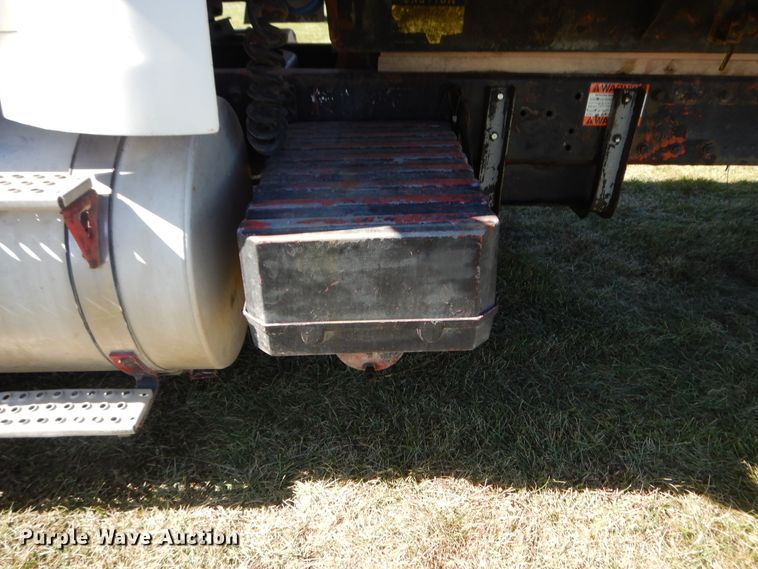 image for item DH0167 1990 Volvo  grain truck