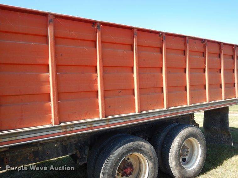 image for item DH0167 1990 Volvo  grain truck