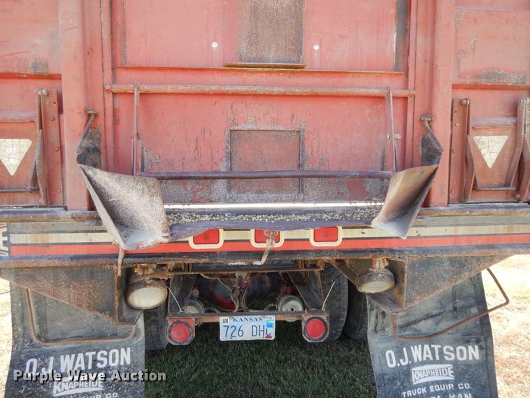 image for item DH0167 1990 Volvo  grain truck