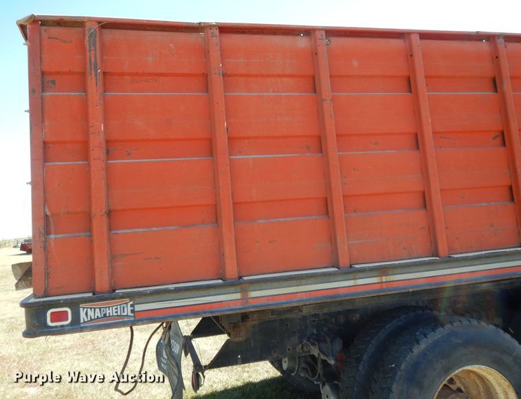 image for item DH0167 1990 Volvo  grain truck