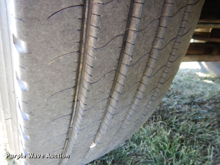 image for item DH0167 1990 Volvo  grain truck