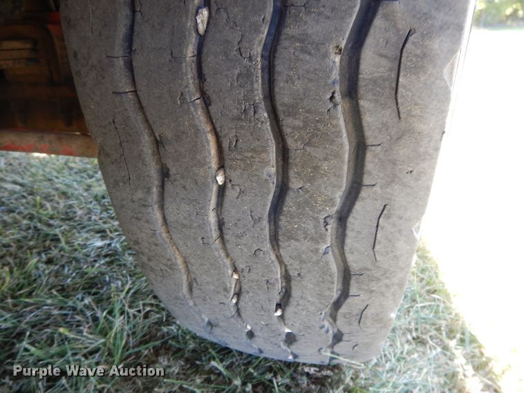 image for item DH0167 1990 Volvo  grain truck