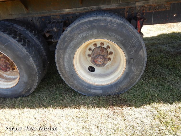 image for item DH0167 1990 Volvo  grain truck