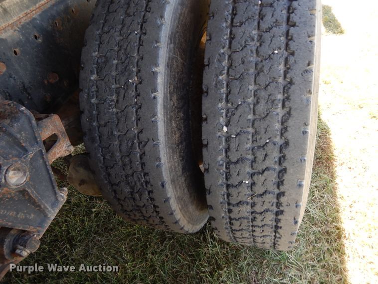 image for item DH0167 1990 Volvo  grain truck