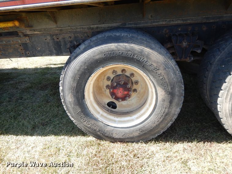 image for item DH0167 1990 Volvo  grain truck