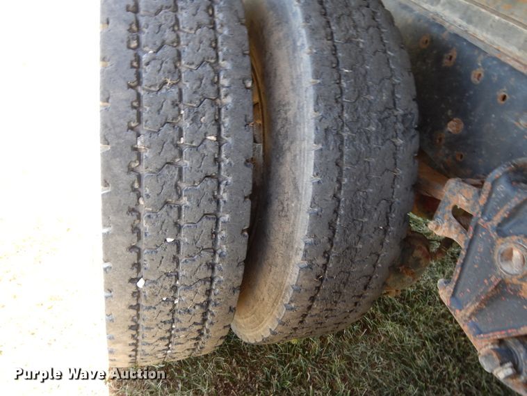 image for item DH0167 1990 Volvo  grain truck