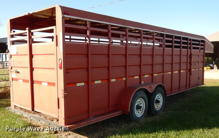 image for item DH0169 2005 Circle D livestock trailer