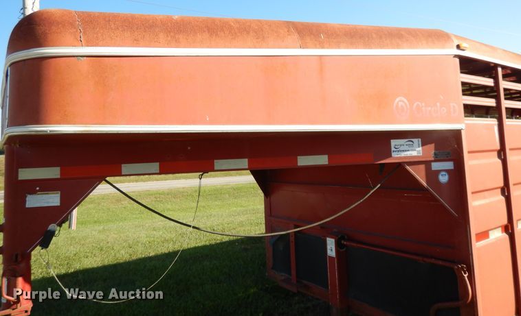 image for item DH0169 2005 Circle D livestock trailer