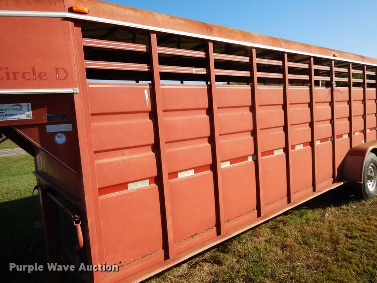 image for item DH0169 2005 Circle D livestock trailer
