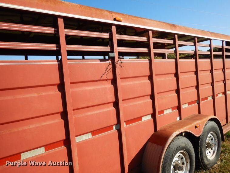 image for item DH0169 2005 Circle D livestock trailer