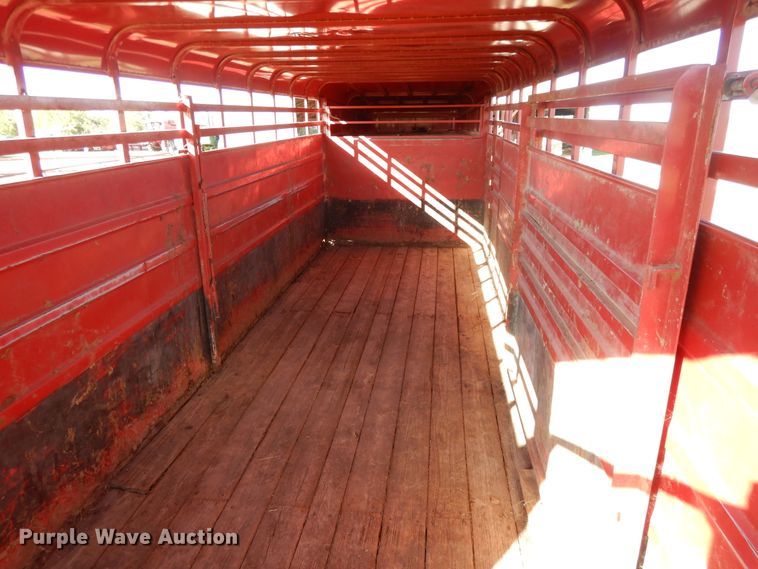 image for item DH0169 2005 Circle D livestock trailer