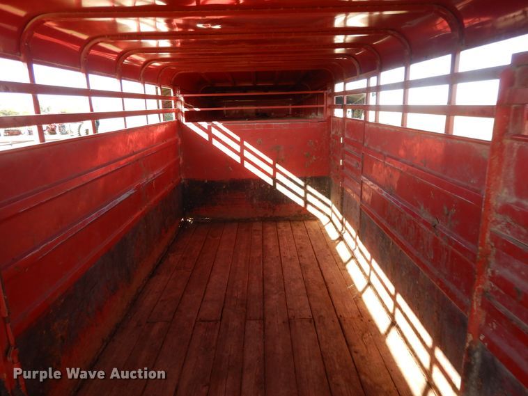 image for item DH0169 2005 Circle D livestock trailer