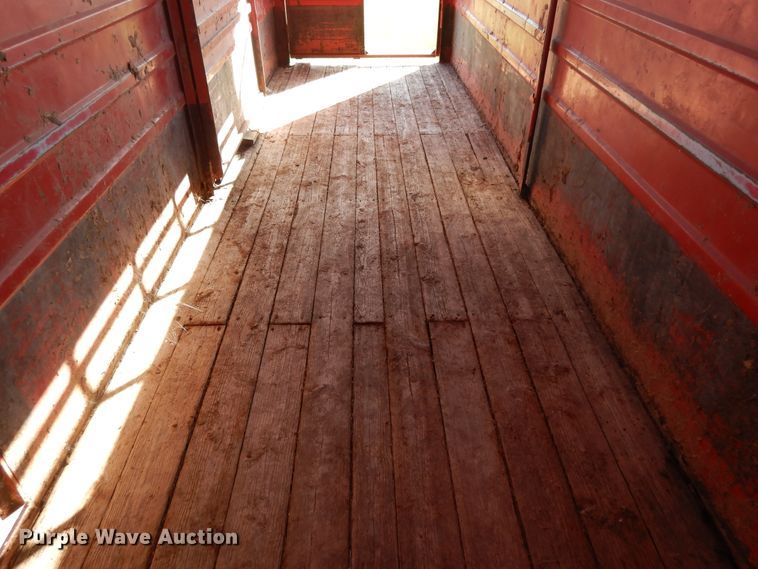 image for item DH0169 2005 Circle D livestock trailer