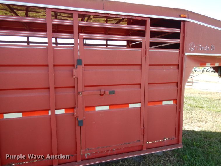 image for item DH0169 2005 Circle D livestock trailer