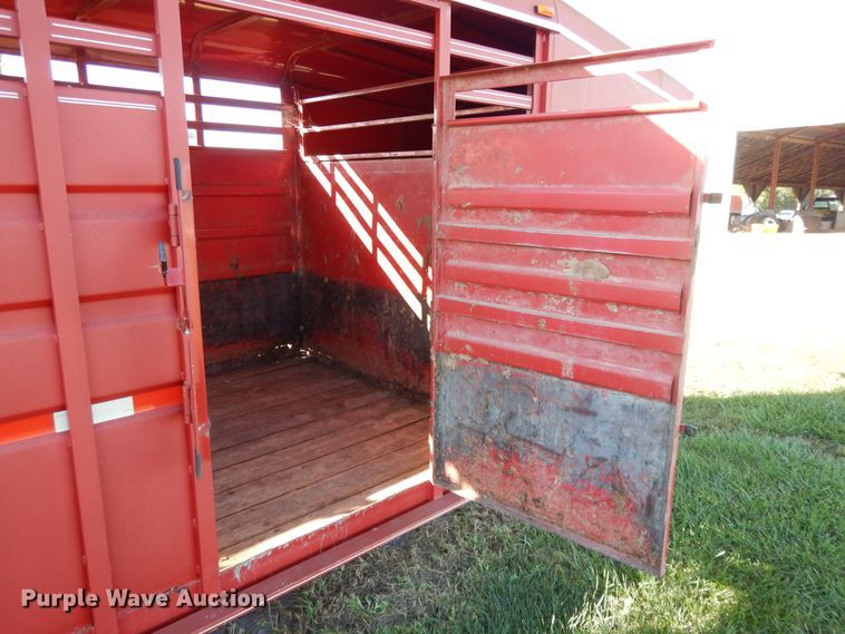image for item DH0169 2005 Circle D livestock trailer