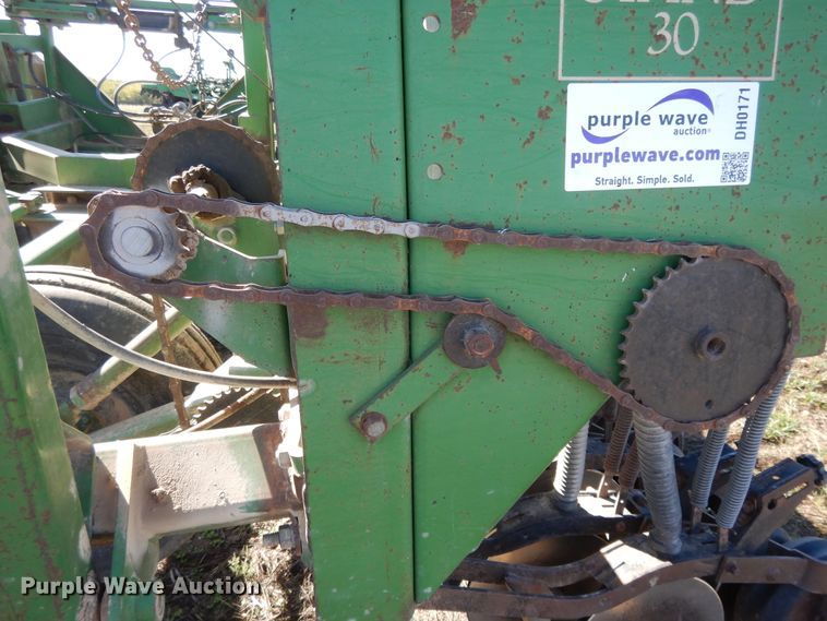 image for item DH0171 1989 Great Plains Solid Stand 30 grain drill