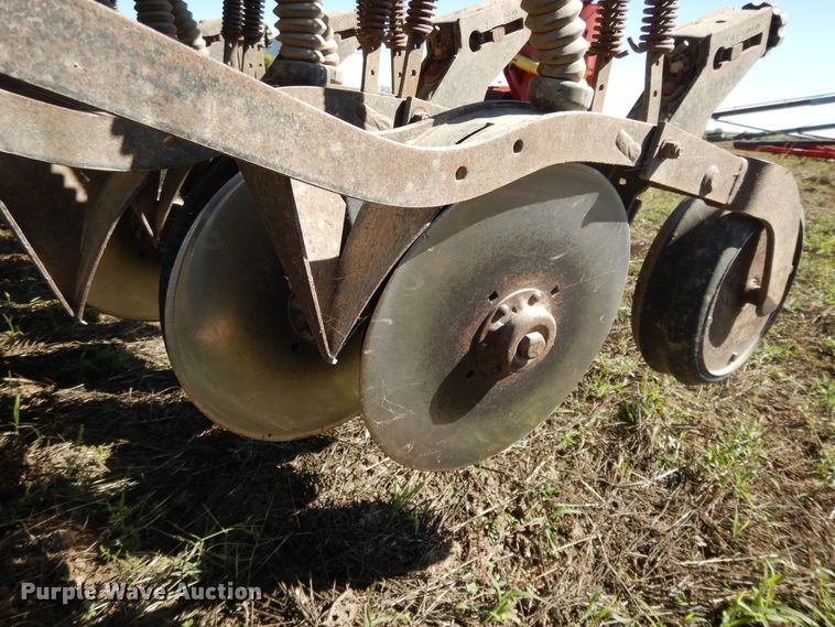 image for item DH0171 1989 Great Plains Solid Stand 30 grain drill