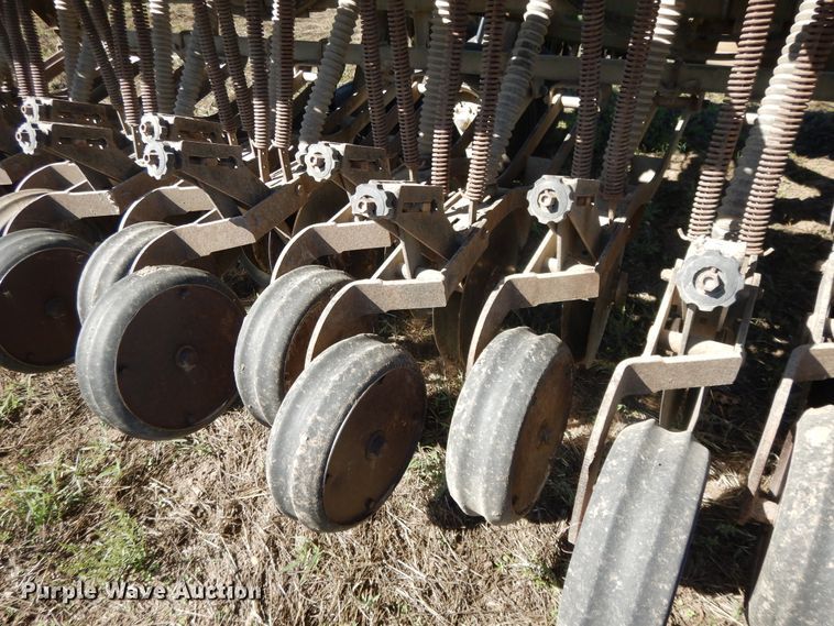 image for item DH0171 1989 Great Plains Solid Stand 30 grain drill