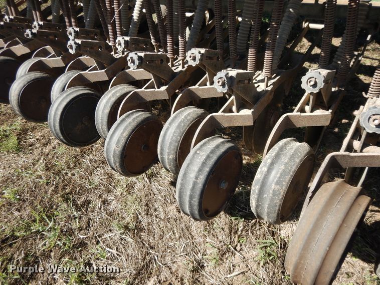 image for item DH0171 1989 Great Plains Solid Stand 30 grain drill