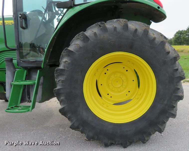 image for item DH1229 2007 John Deere 6415  MFWD tractor