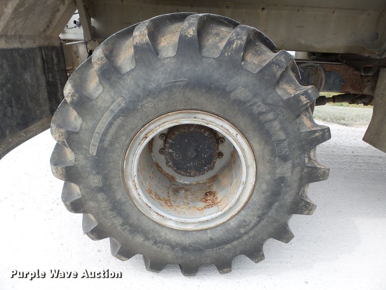 image for item DH3944 2002 Case IH Titan FLX4375 applicator