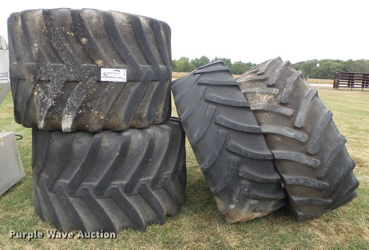 image for item DH3948 (4) tires