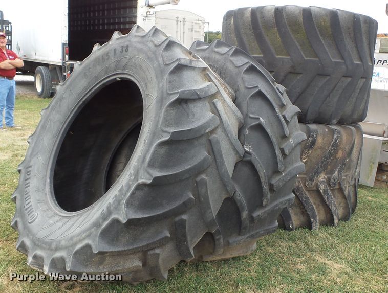 image for item DH3948 (4) tires