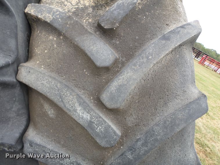 image for item DH3948 (4) tires