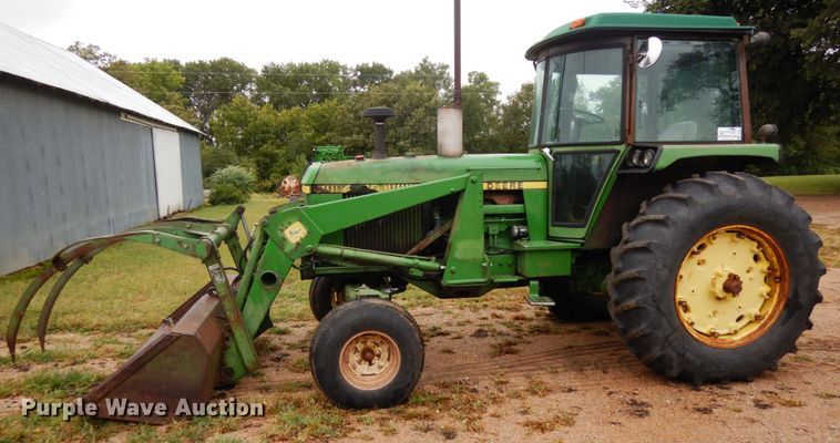 image for item DH6617 1979 John Deere 4040  tractor