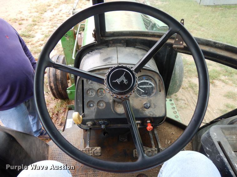 image for item DH6617 1979 John Deere 4040  tractor