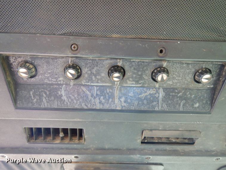 image for item DH6617 1979 John Deere 4040  tractor