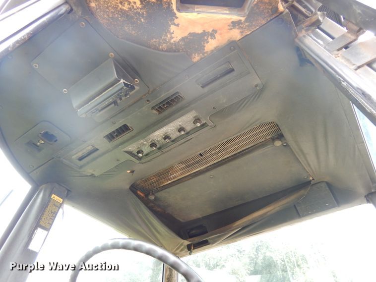 image for item DH6617 1979 John Deere 4040  tractor