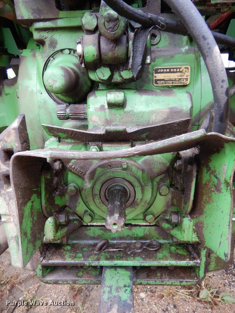 image for item DH6617 1979 John Deere 4040  tractor