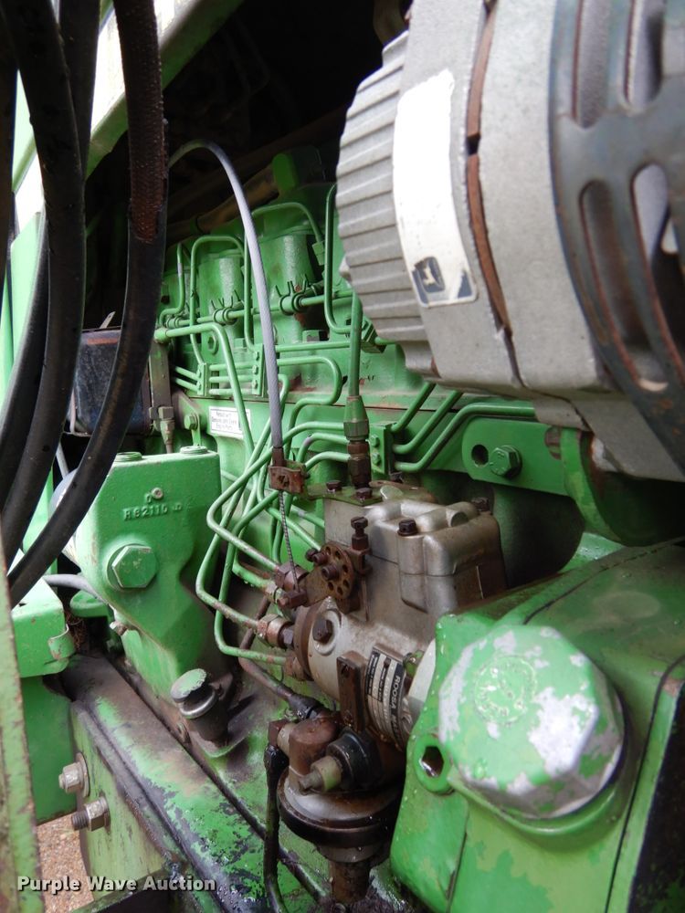 image for item DH6617 1979 John Deere 4040  tractor