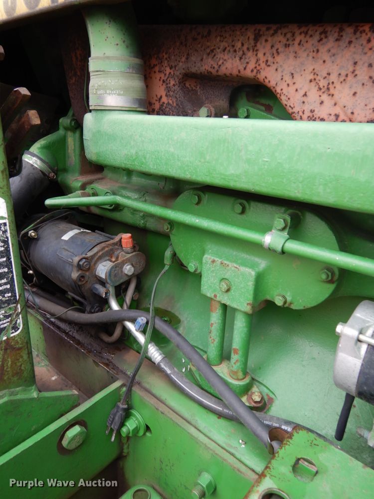 image for item DH6617 1979 John Deere 4040  tractor