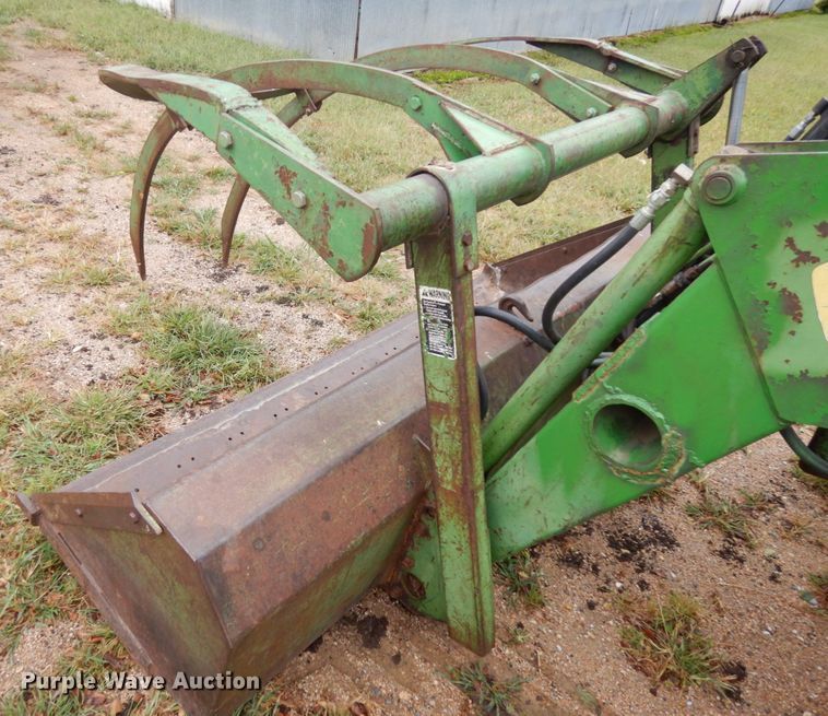 image for item DH6617 1979 John Deere 4040  tractor