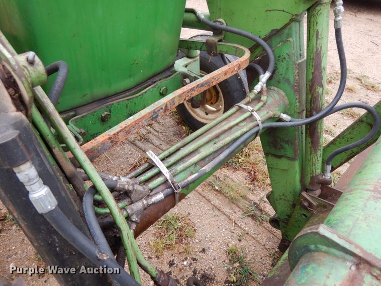 image for item DH6617 1979 John Deere 4040  tractor