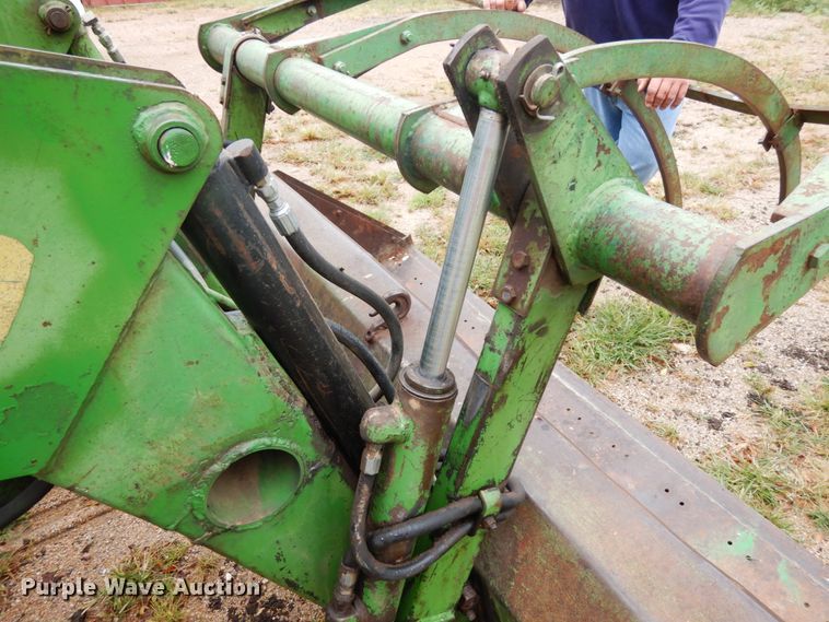 image for item DH6617 1979 John Deere 4040  tractor