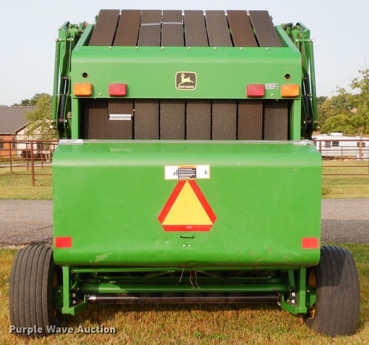 image for item DH6621 John Deere 566  round baler