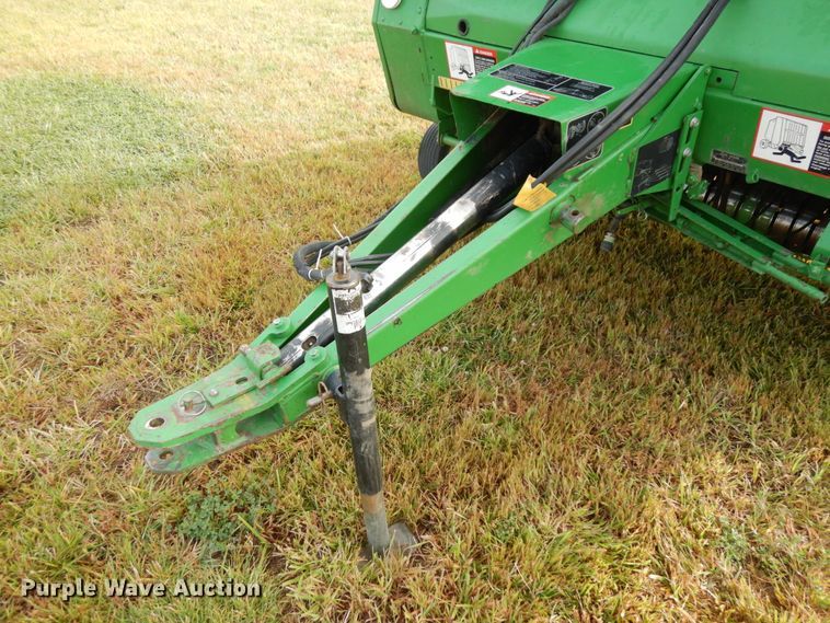 image for item DH6621 John Deere 566  round baler