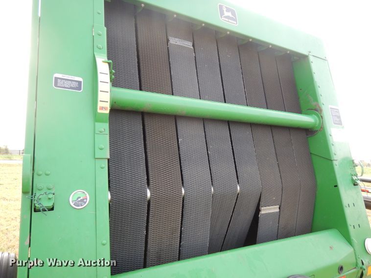 image for item DH6621 John Deere 566  round baler