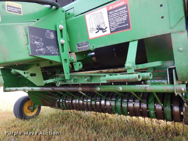 image for item DH6621 John Deere 566  round baler