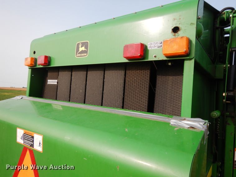 image for item DH6621 John Deere 566  round baler