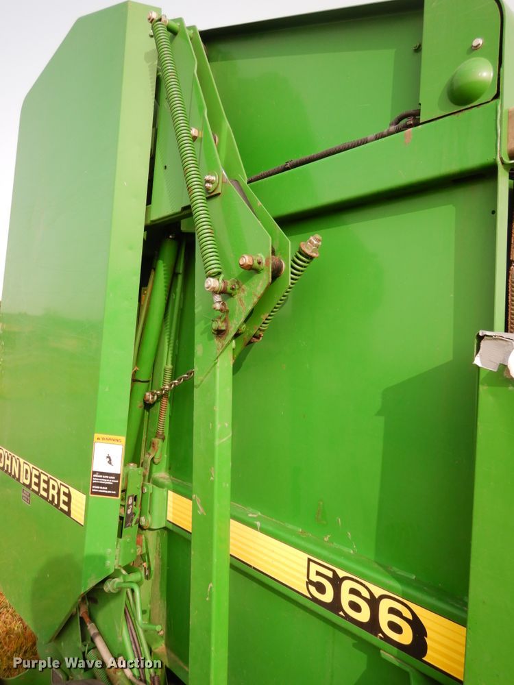 image for item DH6621 John Deere 566  round baler