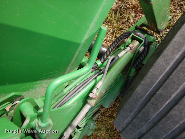 image for item DH6621 John Deere 566  round baler