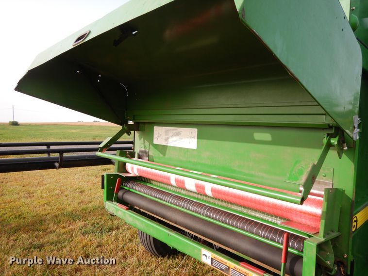 image for item DH6621 John Deere 566  round baler