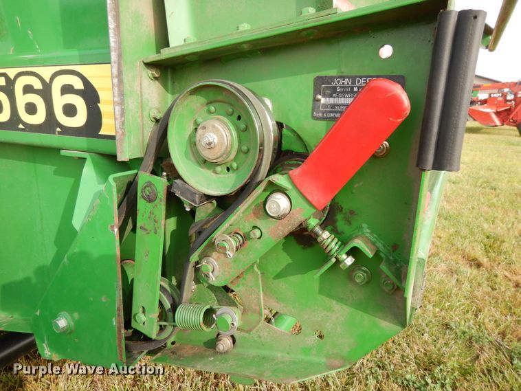image for item DH6621 John Deere 566  round baler