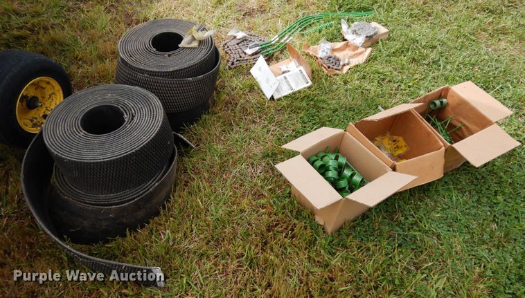 image for item DH6621 John Deere 566  round baler